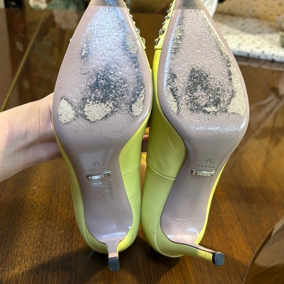 **SOLD** Gucci Yellow Studded Spike Tip Heels - Picture 6 of 6